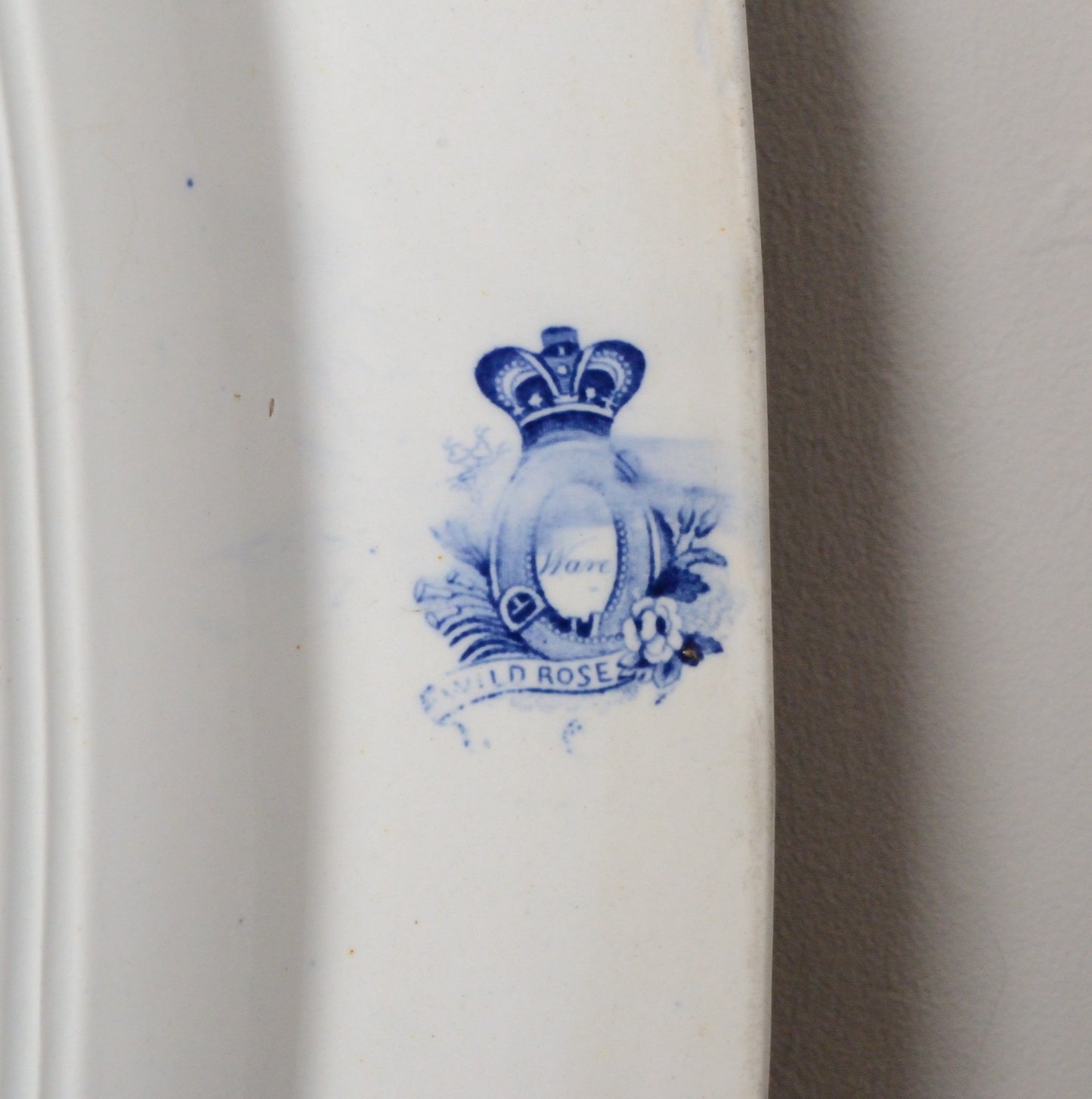 A Blue and White Serving Dish 'Wild Rose' Pattern