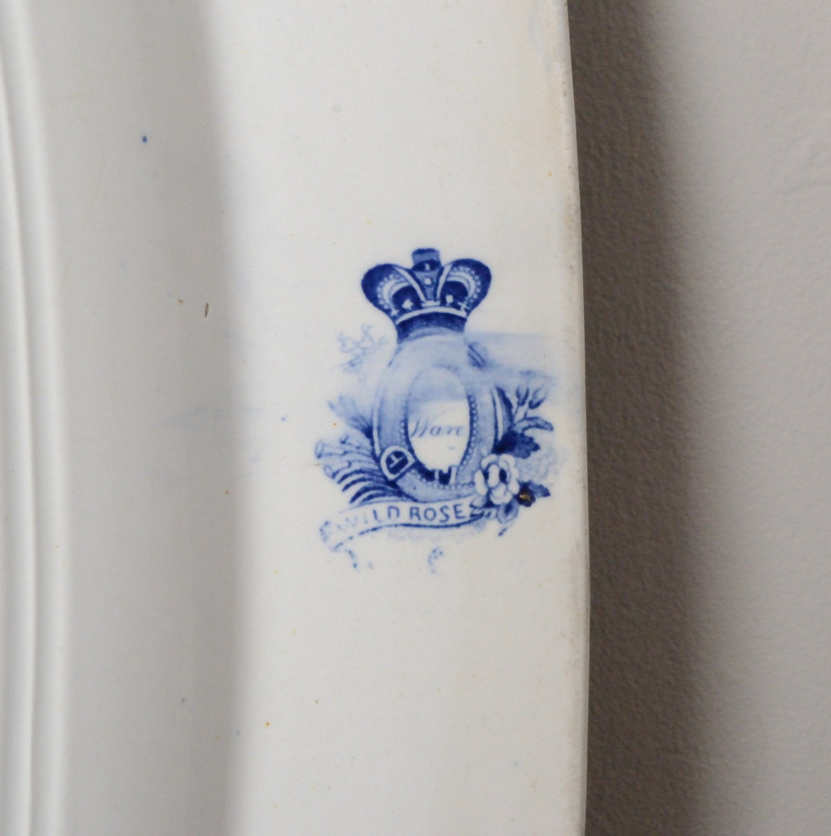 A Blue and White Serving Dish 'Wild Rose' Pattern