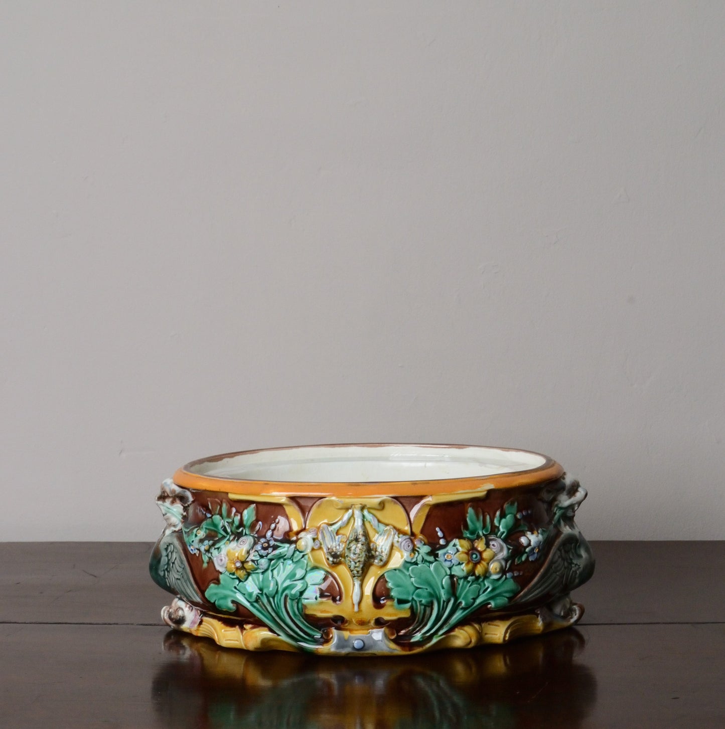 A Wedgwood Majolica Pie Dish