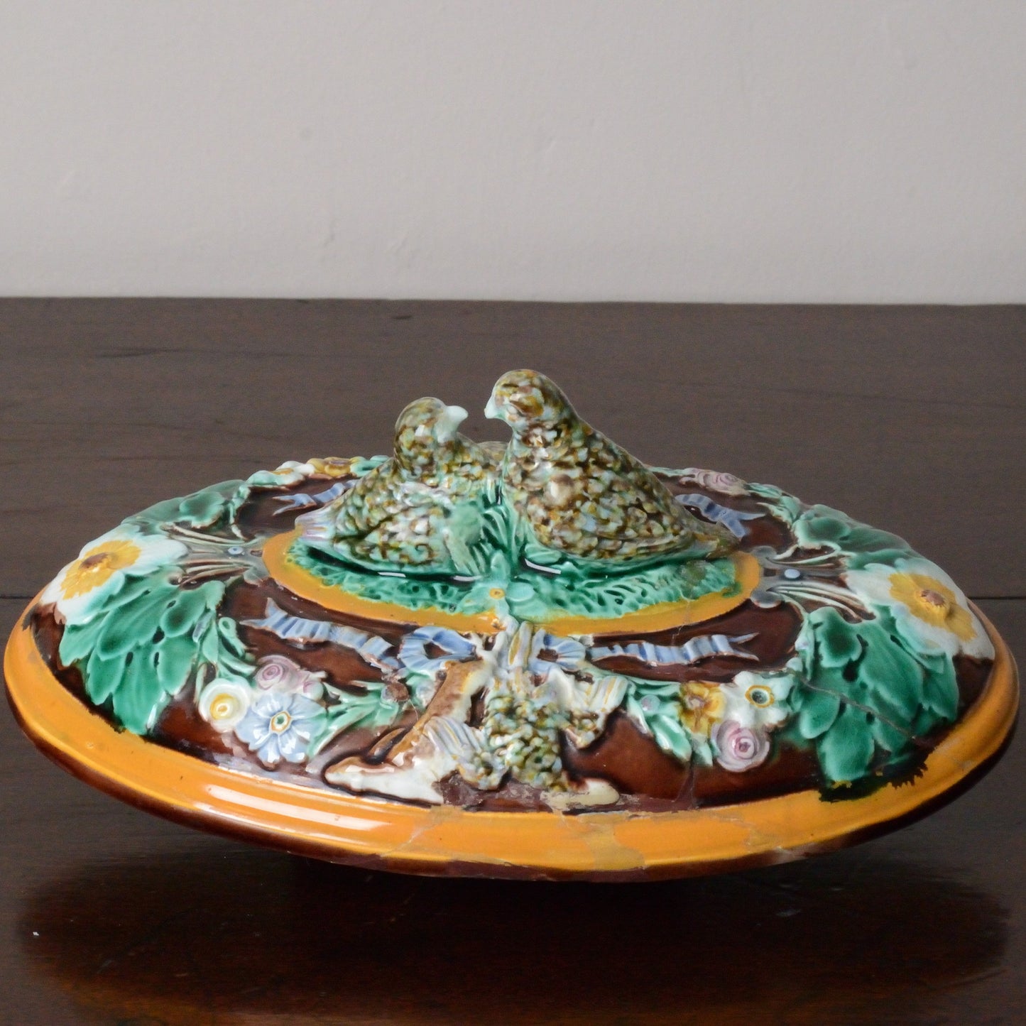 A Wedgwood Majolica Pie Dish