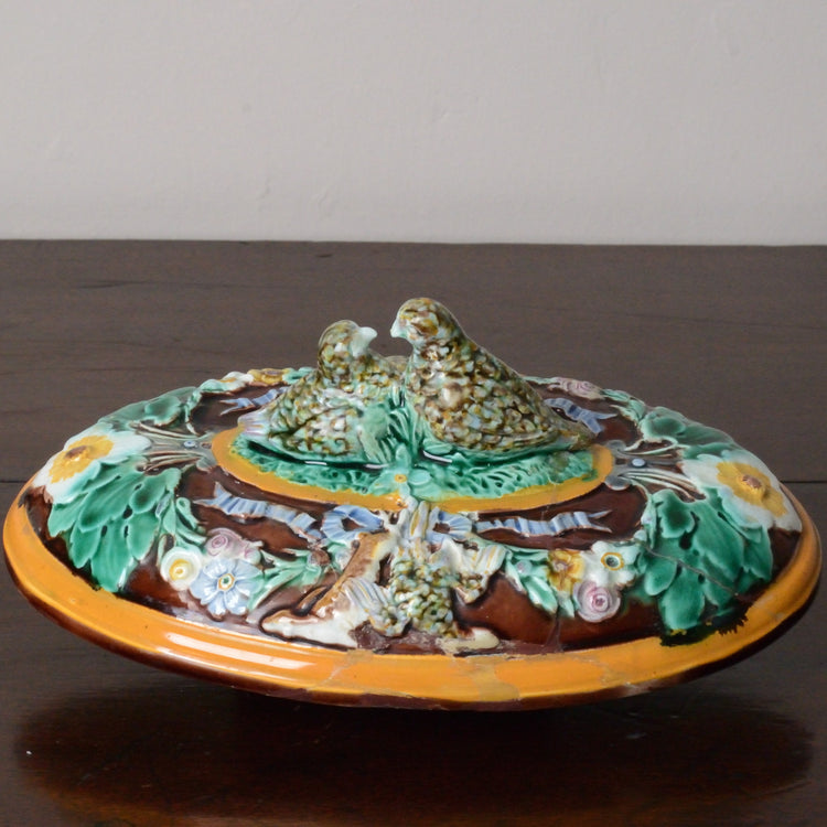 A Wedgwood Majolica Pie Dish