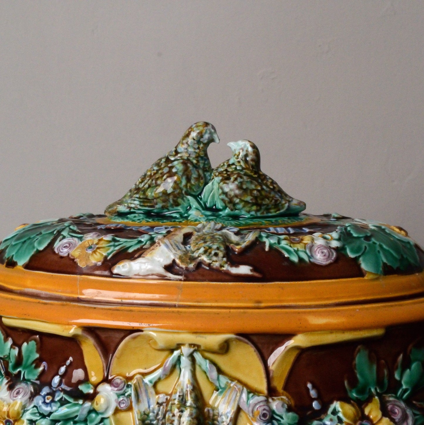 A Wedgwood Majolica Pie Dish
