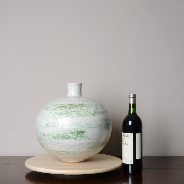 Studio Vase by Matthew Tyas