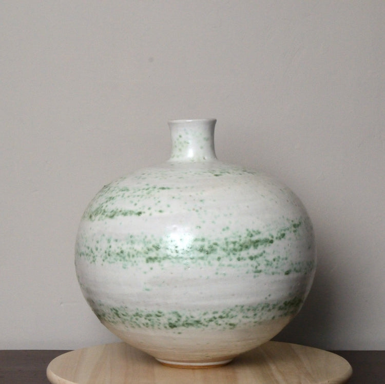 Studio Vase by Matthew Tyas