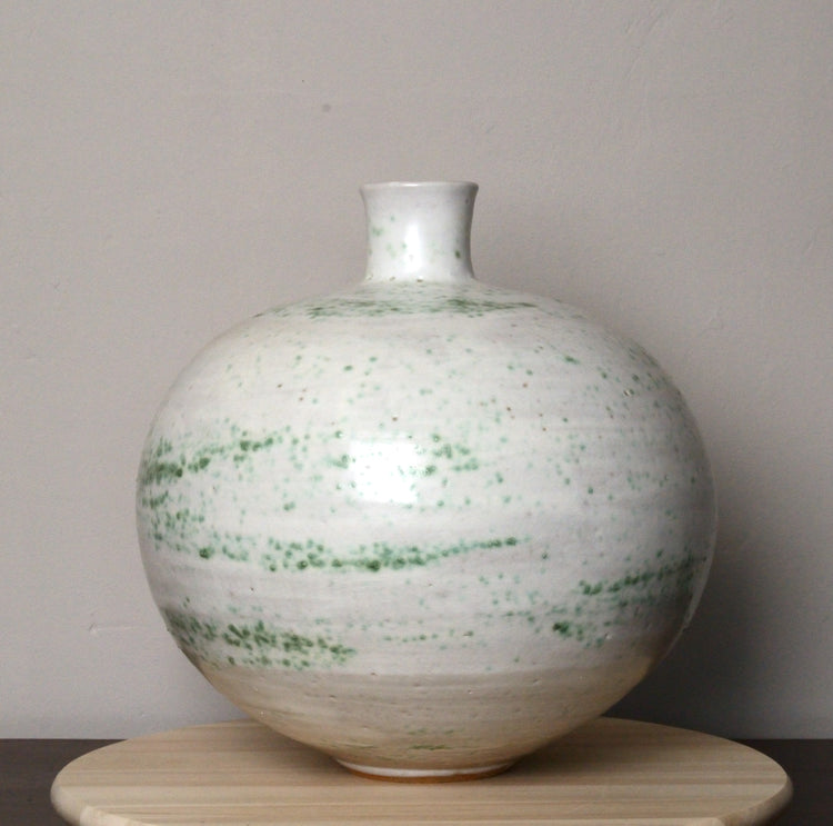 Studio Vase by Matthew Tyas